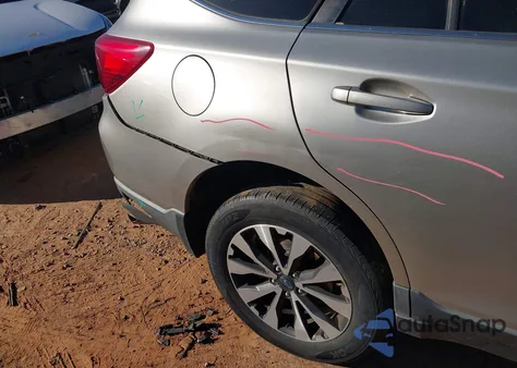 2017 Subaru Outback 2.5I Limited z USA, uszkodzony, nr VIN 4S4BSANC1H3420142